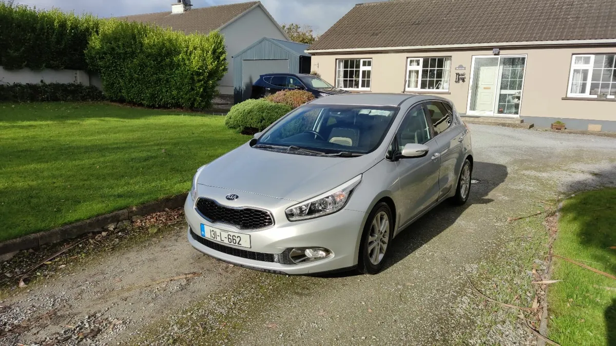 Kia Ceed 2013 - Image 1