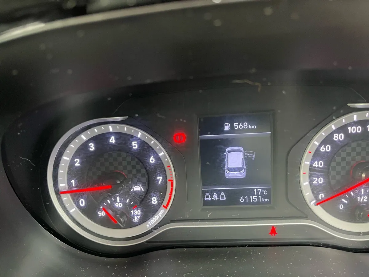 Hyundai i10 - Image 2