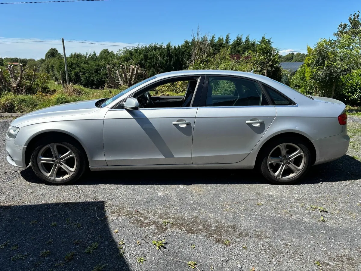 Audi A4 2012 - Image 2