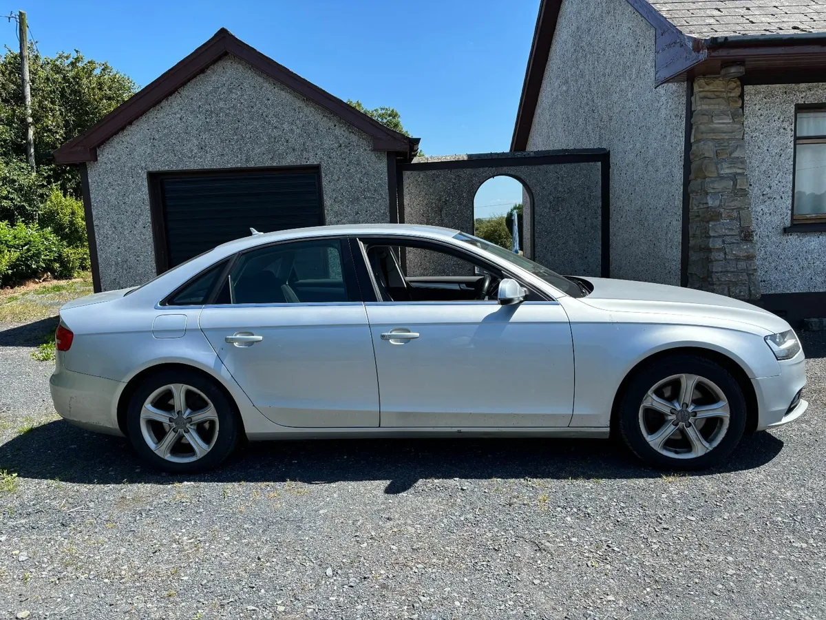 Audi A4 2012 - Image 4