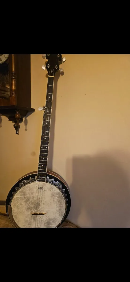 Banjo - Image 1