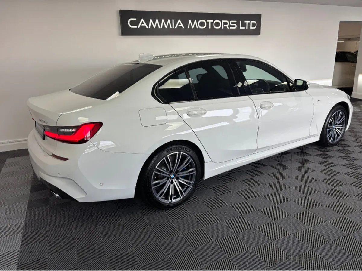 BMW 3-Series *BMW 330e* *PETROL PLUG IN HYBRID* *L - Image 4
