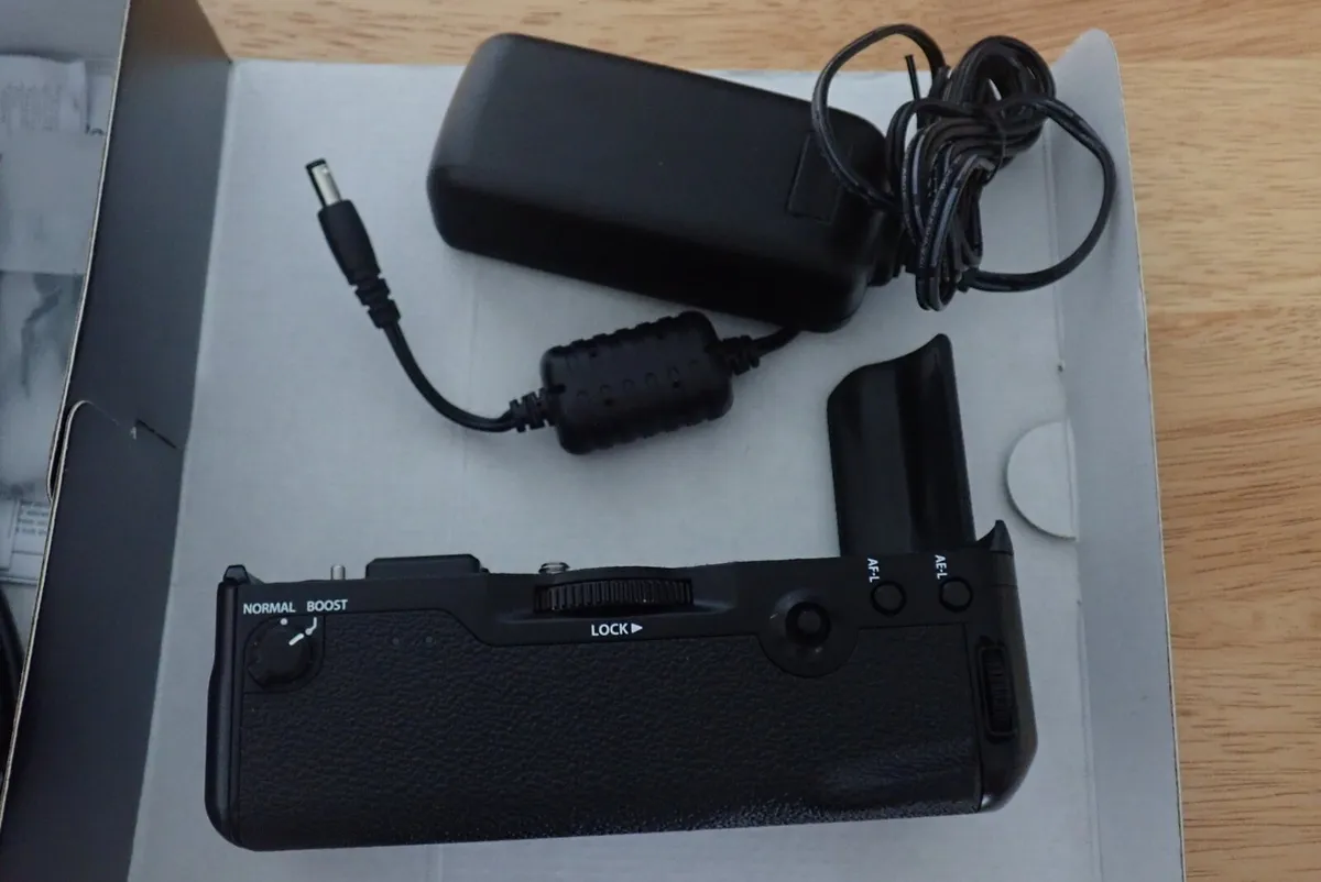 Fujifilm X-T2 Pawer Grip - Image 3