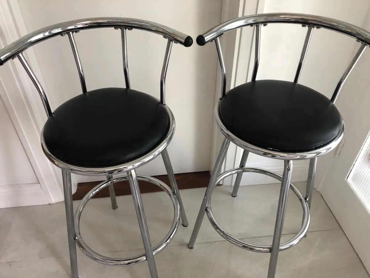 High bar chairs