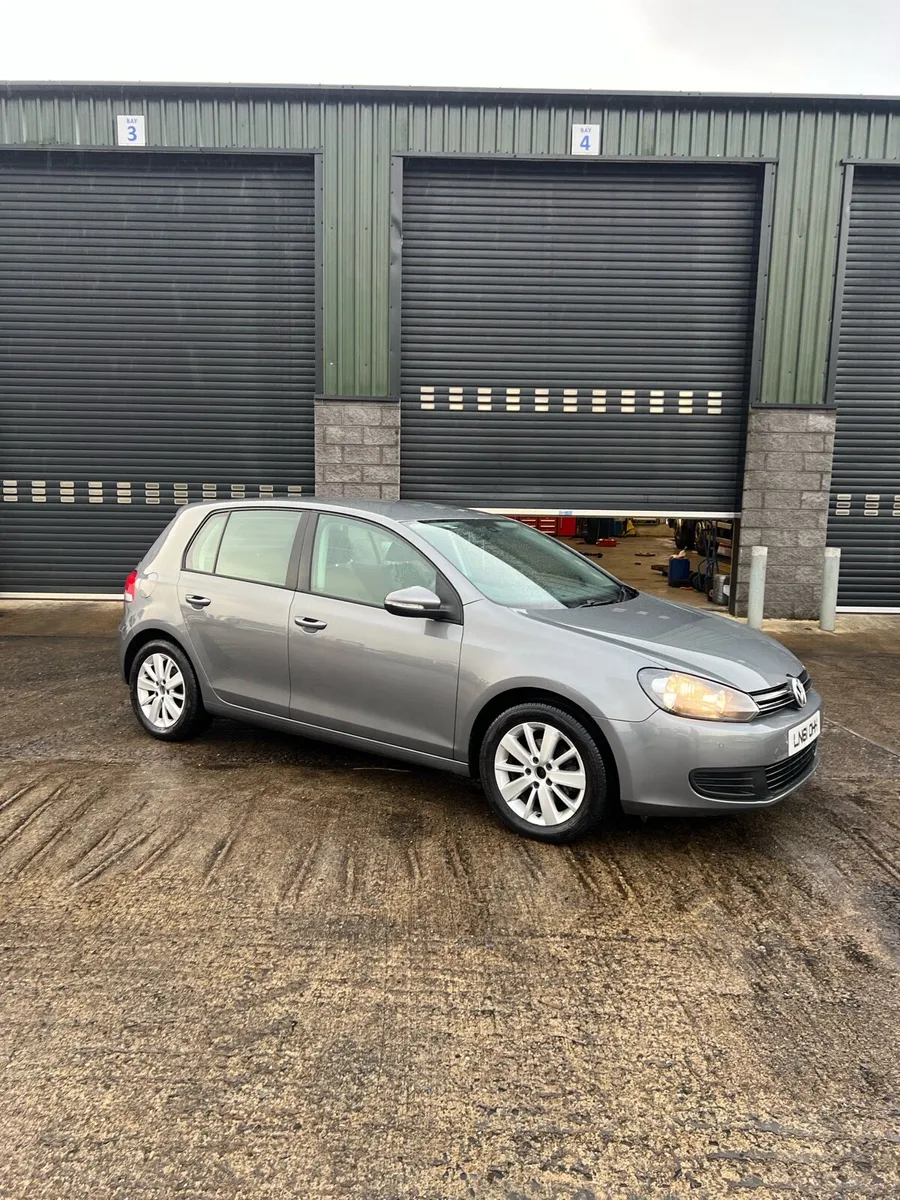 2011 Volkswagen Golf 1.6 Tdi - Image 2