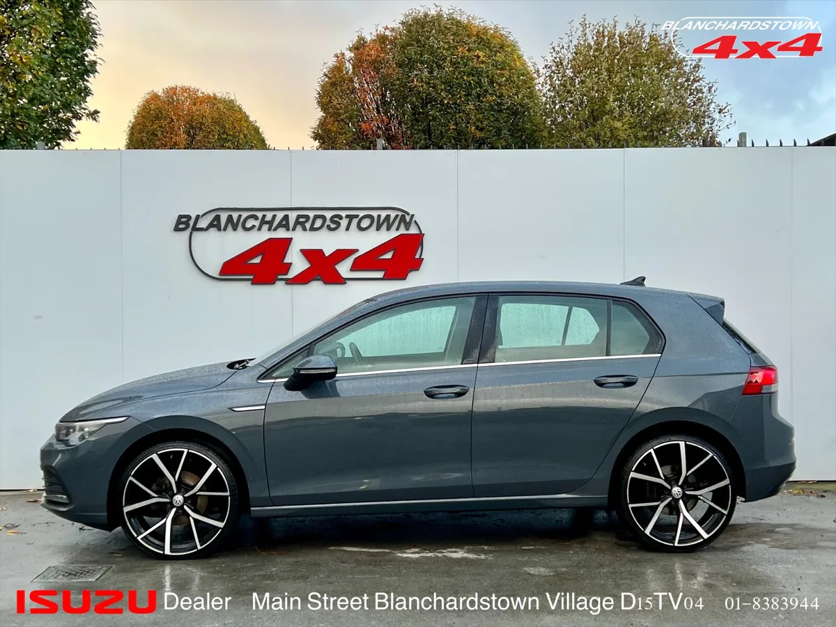 VW GOLF EXCLUSIVE NATO GREY 2.0 DIESEL AUTOMATIC - Image 3