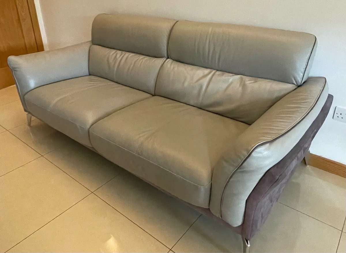 Huge sofa (3) and side table deal !! - Image 2