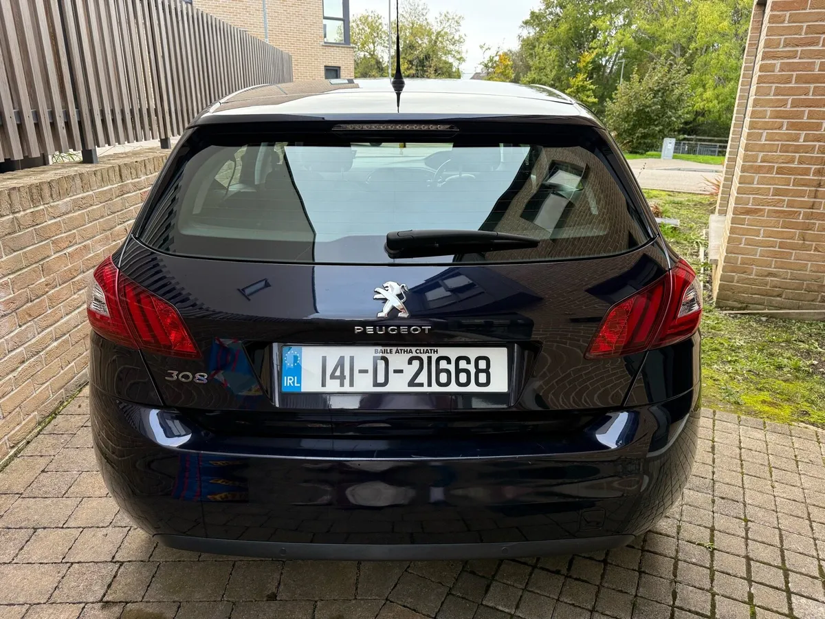 Peugeot 308 - Image 2