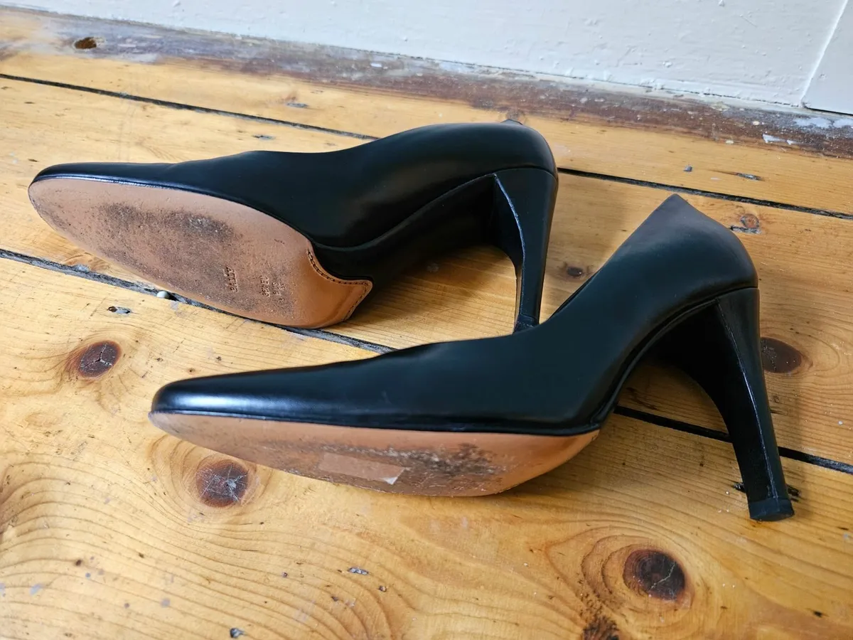 women's Bally shoes, in original box and w/ covers - Image 4