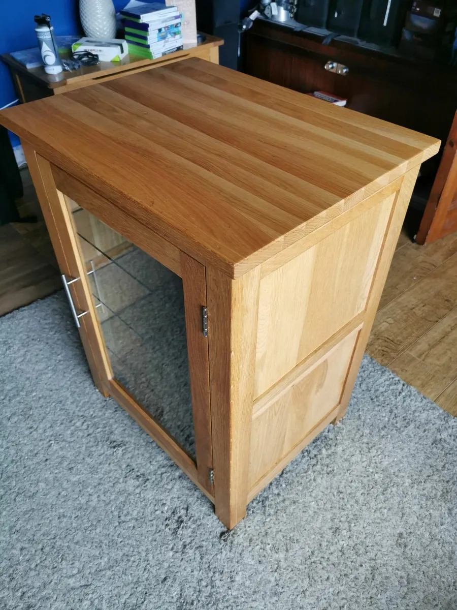 Oak cabinet HiFI stereo media sound unit - Image 2