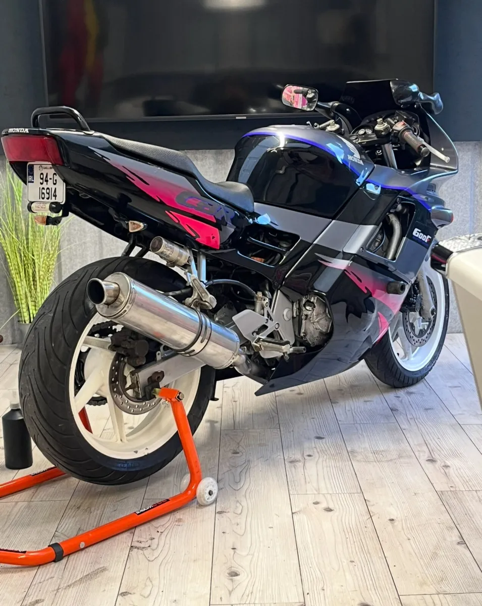 1994 CBR F2 - Image 1
