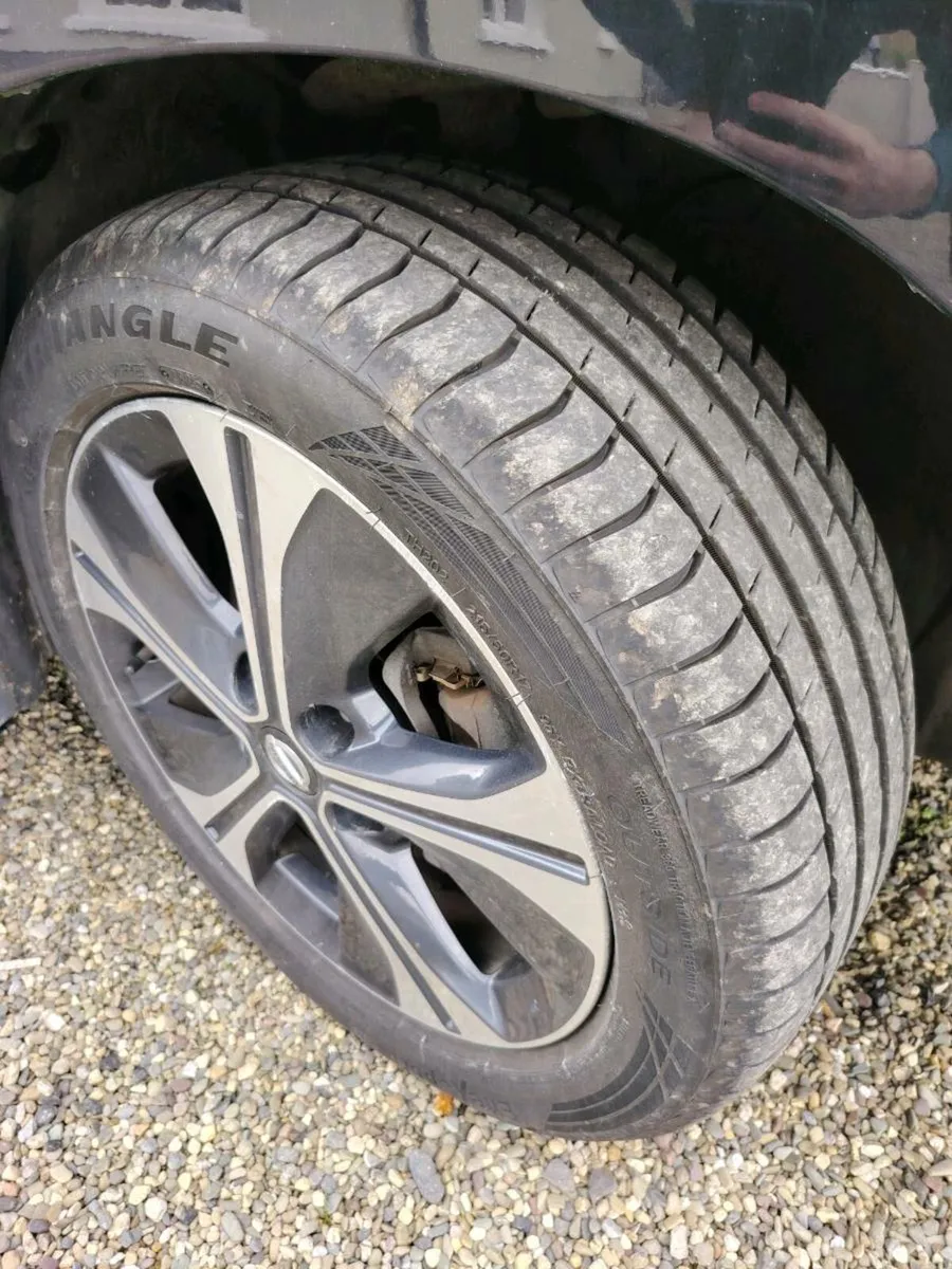 192 Nissan Leaf TOP SPEC - Image 4