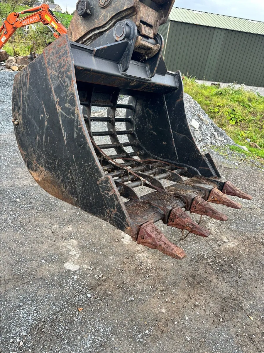 Riddle bucket for 14t machine - Image 1