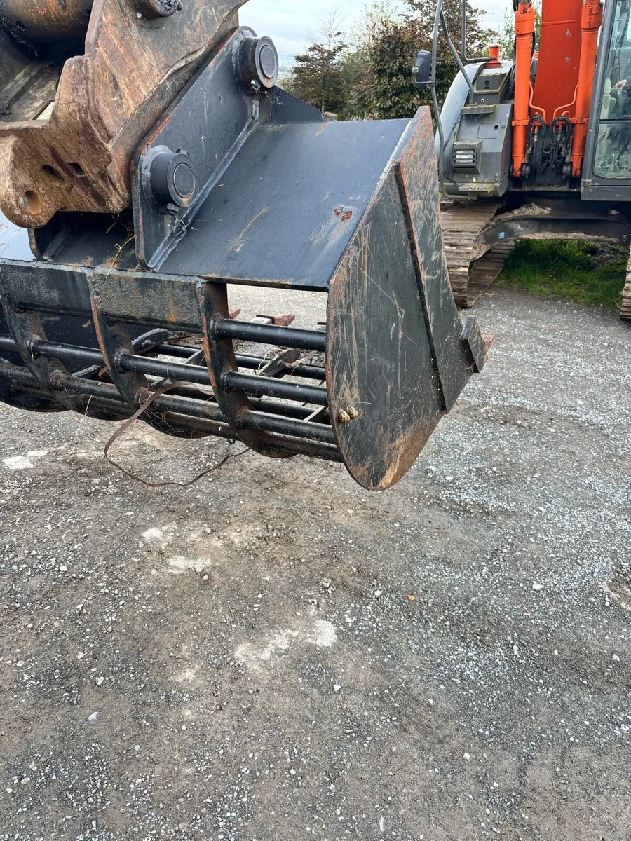 Riddle bucket for 14t machine - Image 2