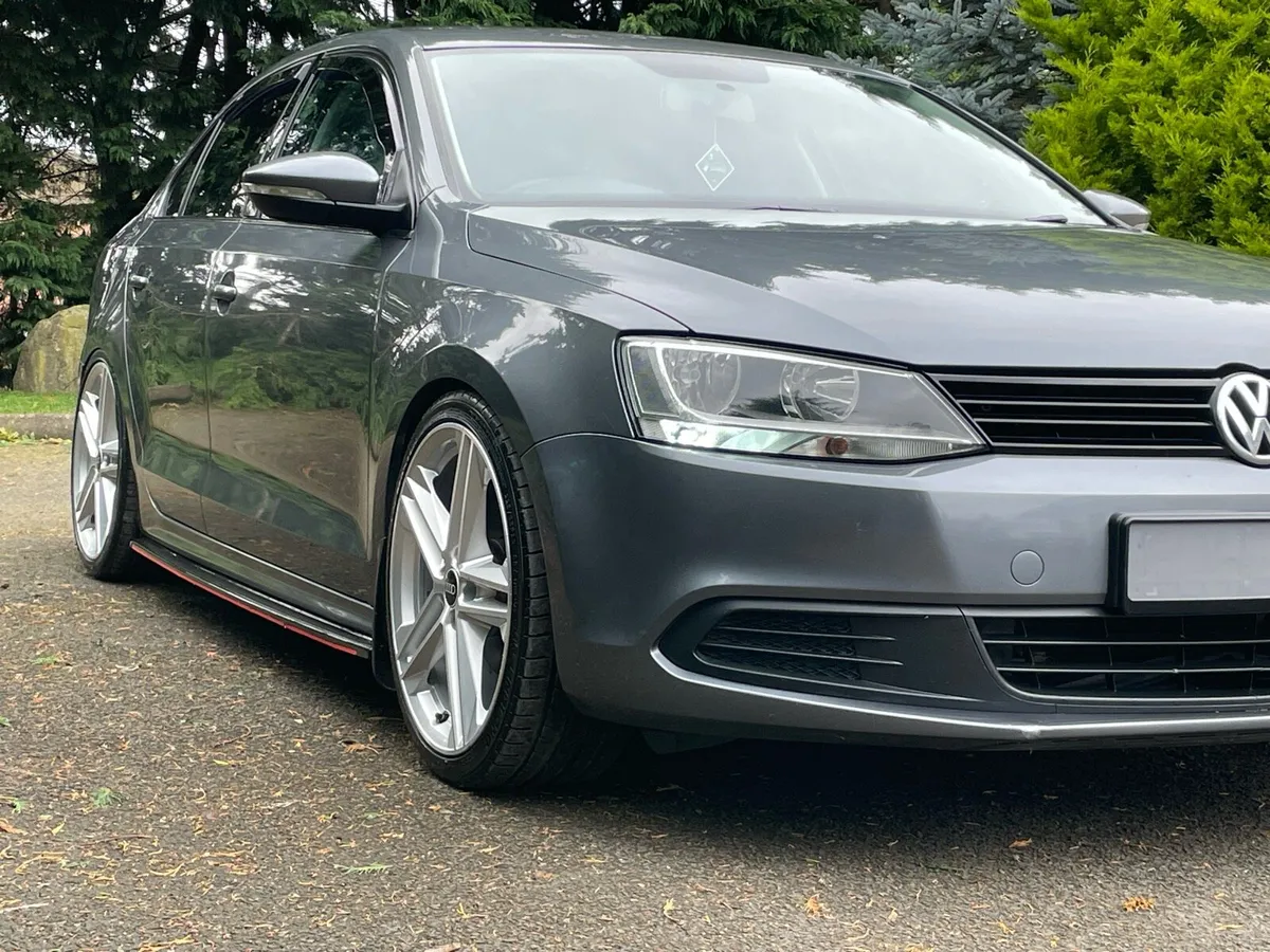 Volkswagen Jetta - Image 3