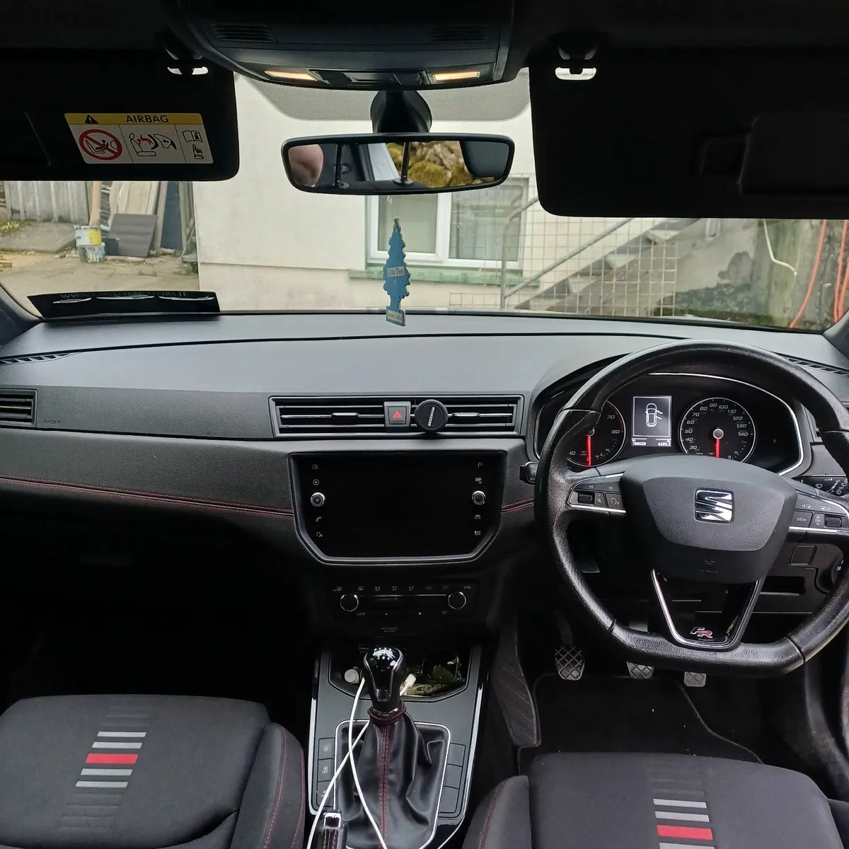 SEAT Arona 2018 1.0 TSI 115bhp - Image 2