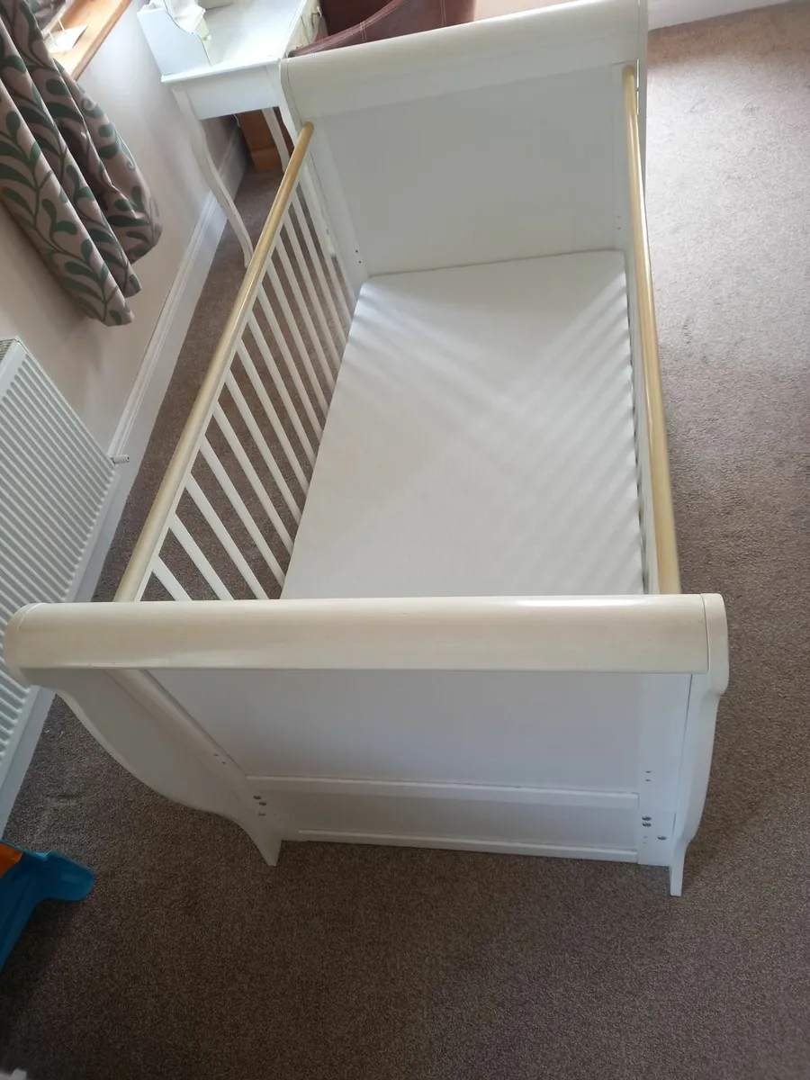 Cot bed - Image 2