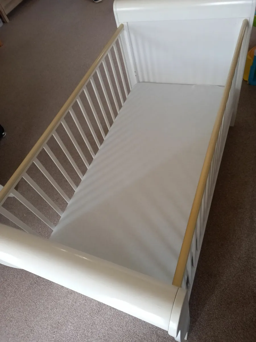 Cot bed - Image 3