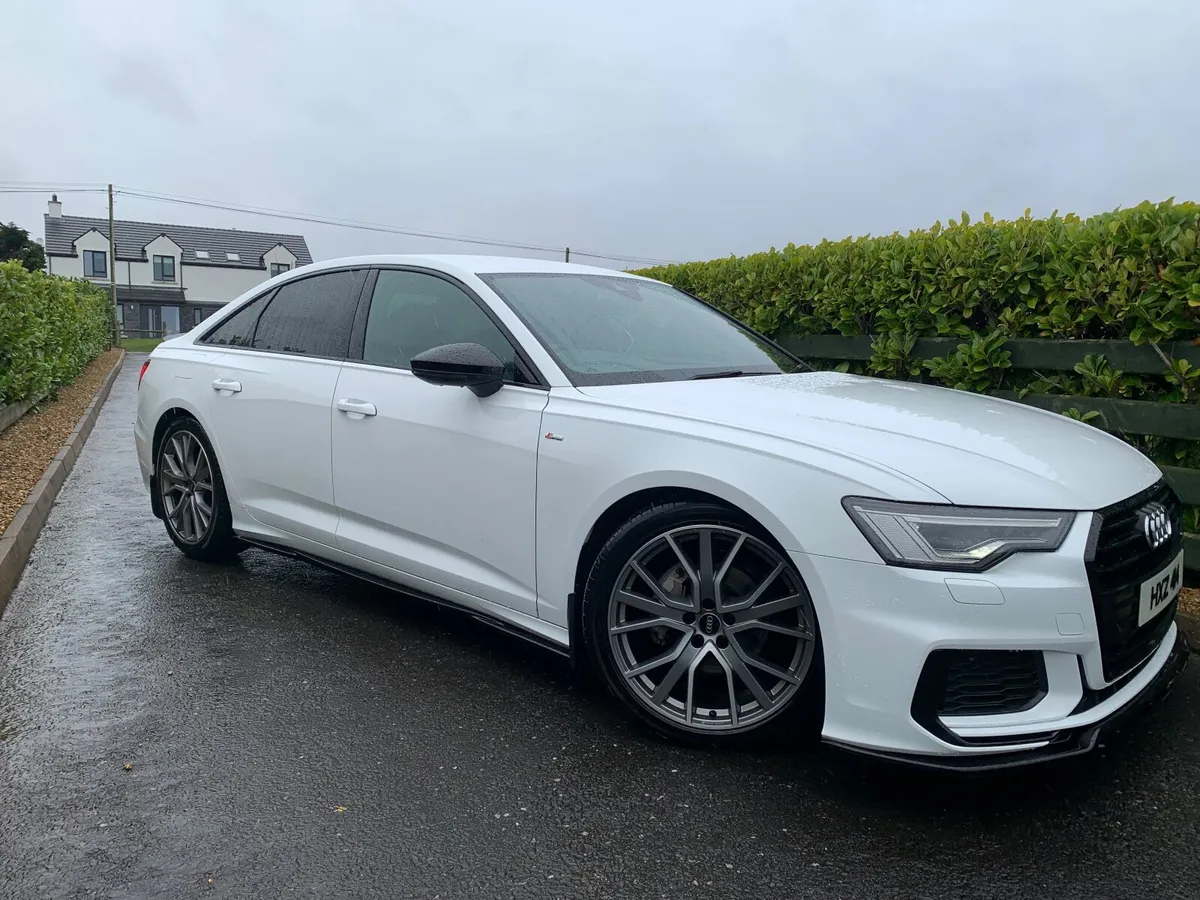 Audi A6 2021 black edition - Image 4