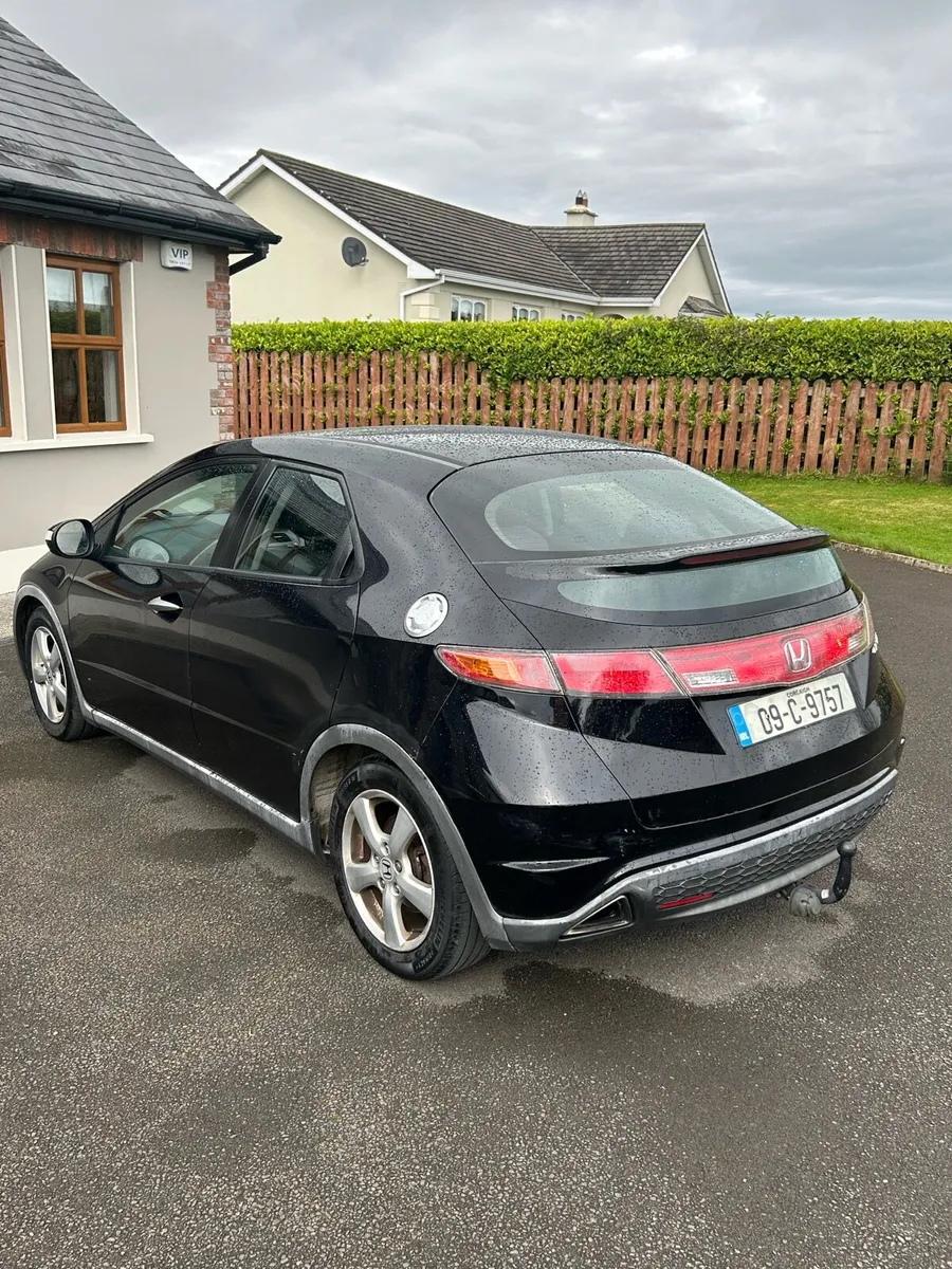 Honda Civic!!NEW NCT!!!LOW MILES!! - Image 3