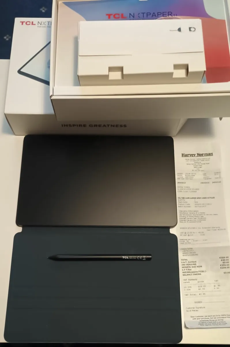 TCL  NxtPaper 11 tablet - Image 1