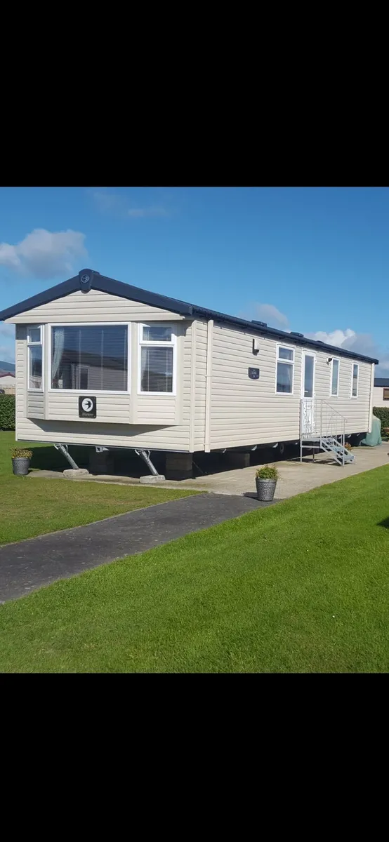 Mobile home - Image 1