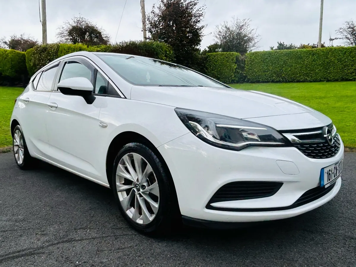 Opel Astra SC 1.6 cdti 110 Bhp 2016 Low kms - Image 1