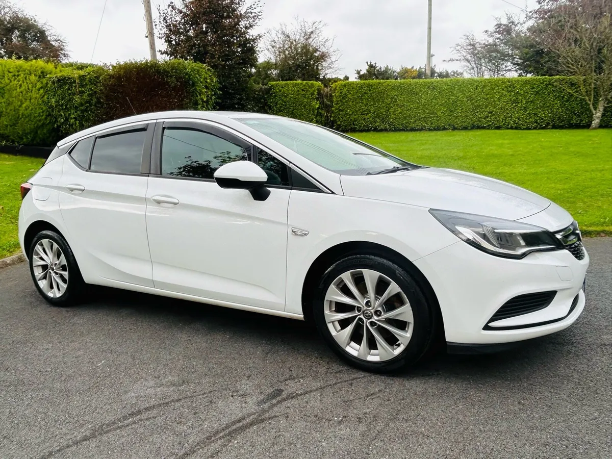 Opel Astra SC 1.6 cdti 110 Bhp 2016 Low kms - Image 2