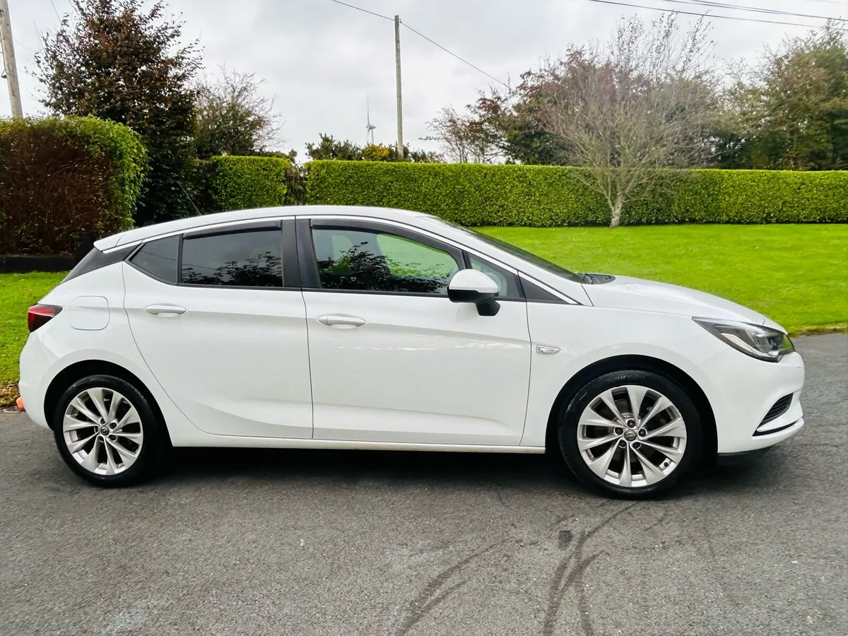Opel Astra SC 1.6 cdti 110 Bhp 2016 Low kms - Image 3