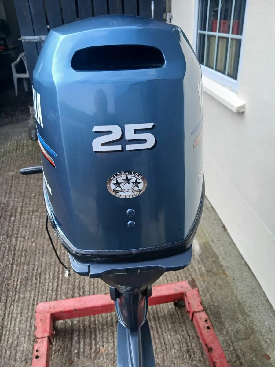 Yamaha 25hp outboard - Image 4