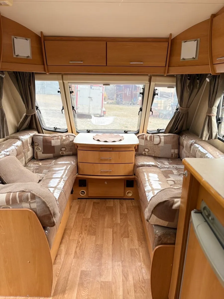 Compass rambler 4/5 berth - Image 4