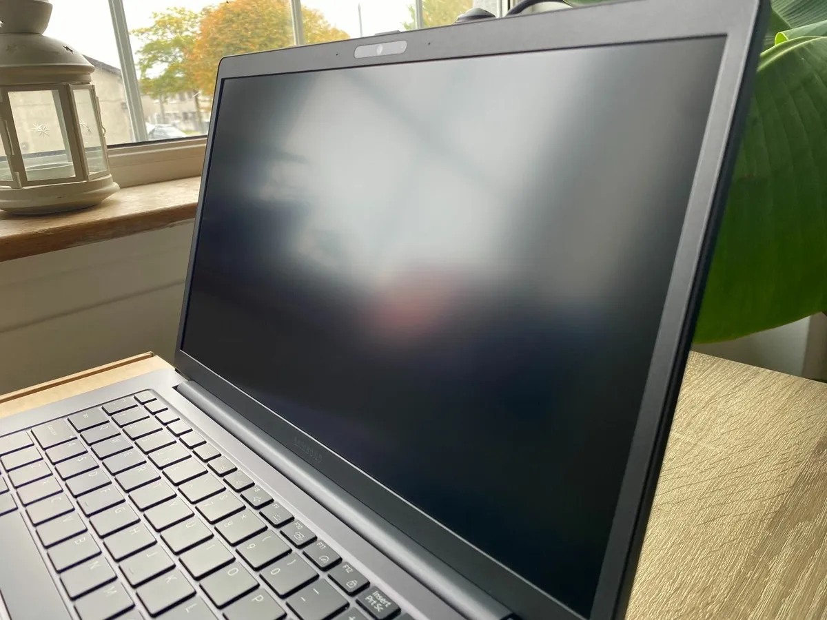 New Samsung Galaxy Book2 Buisness 14" Laptop 32GB - Image 3