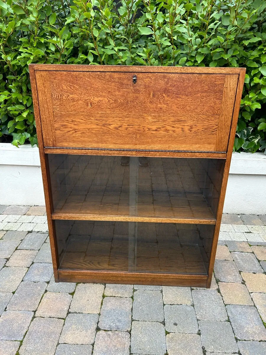 Antique oak bookcase with key - Image 1