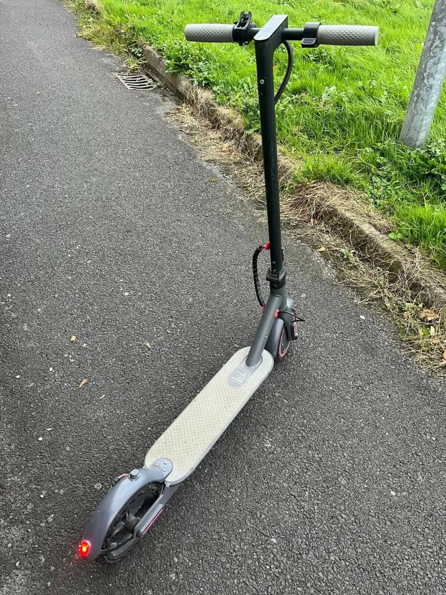 Electric scooter - Image 4