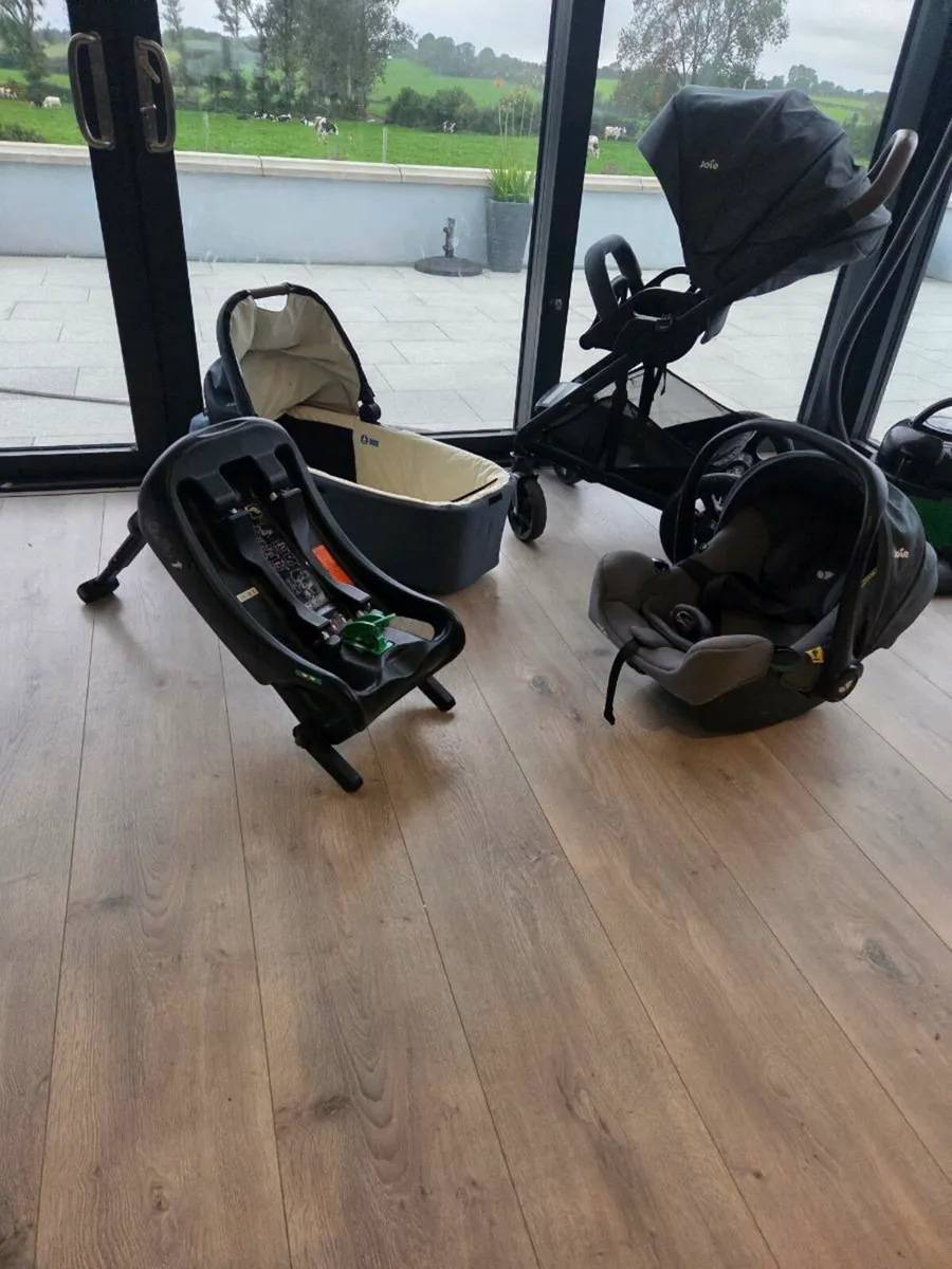 Buggy & travel system & isofix - Image 3