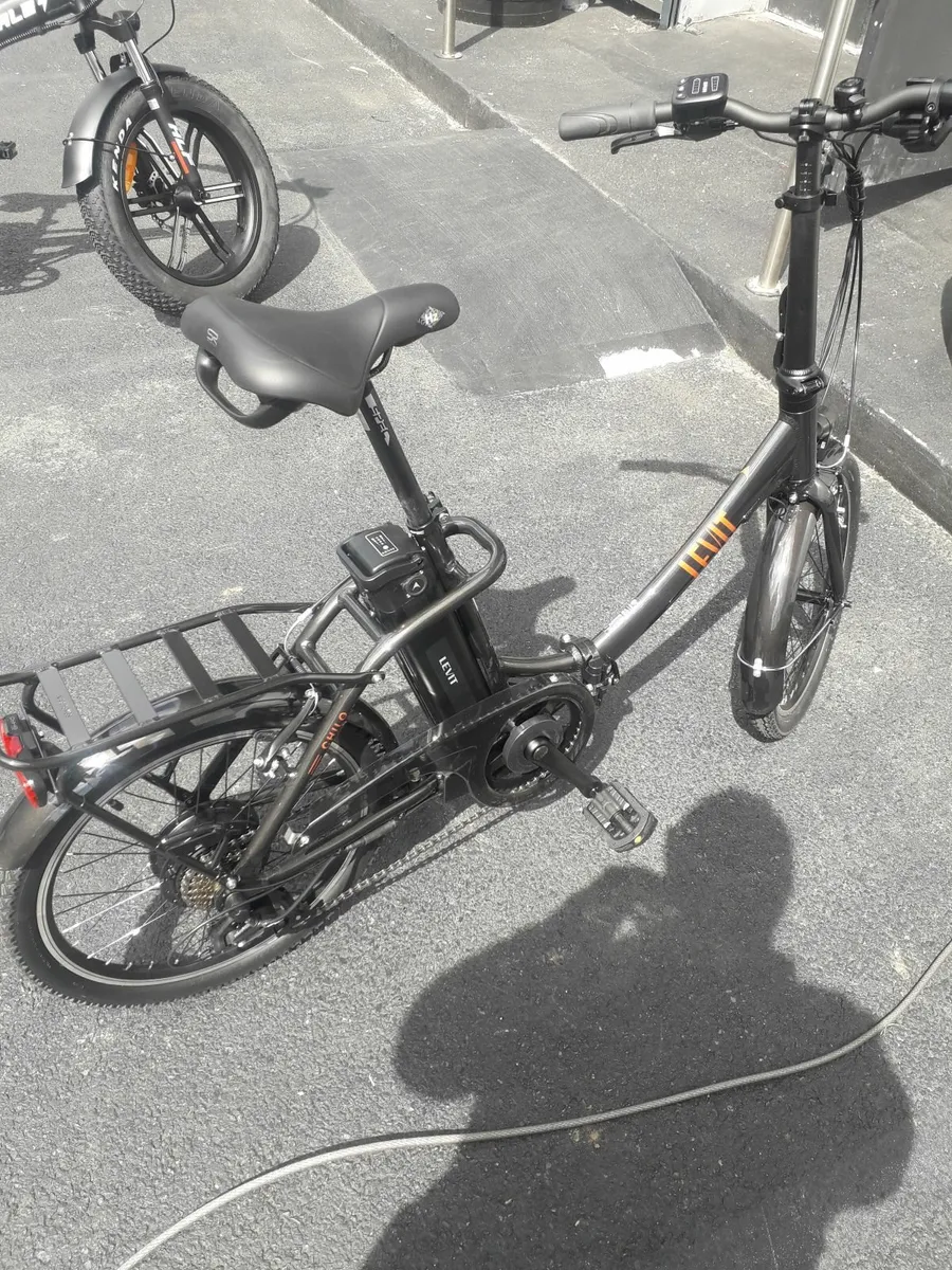 Electric folding bike - Image 1