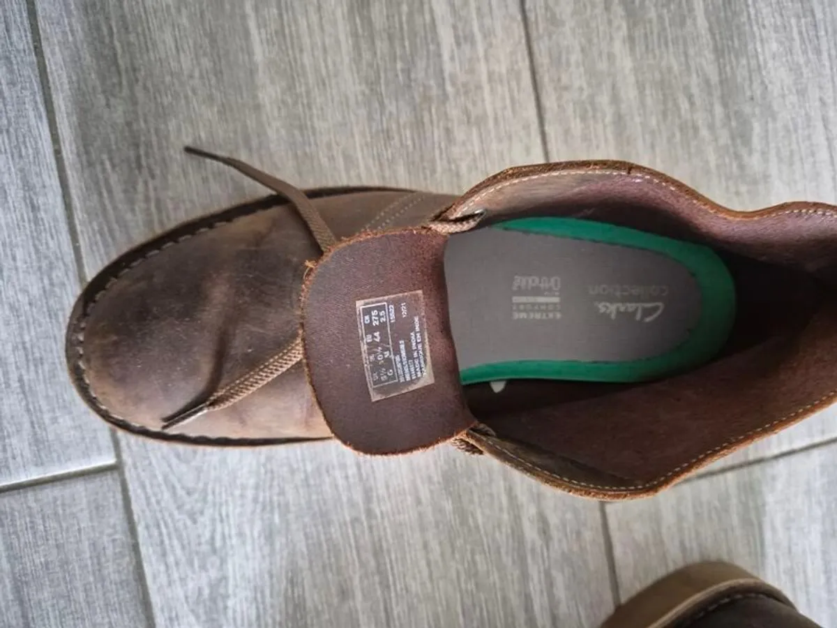 clarks desert boots size 10, worn once - Image 4