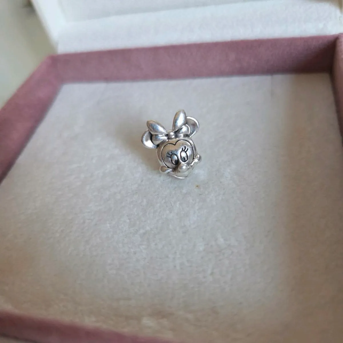 Pandora minnie charm in great condition - Image 2