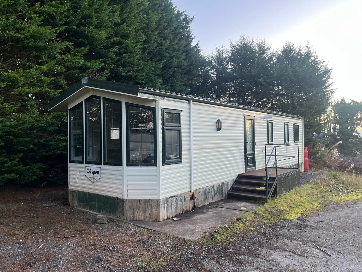 Mobile home - Image 1