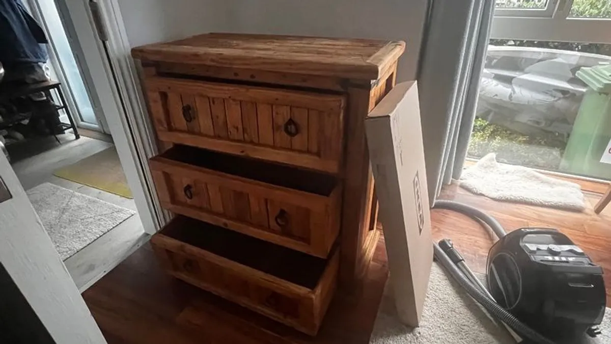 Mexican Pine Chest of Drawers - Image 2
