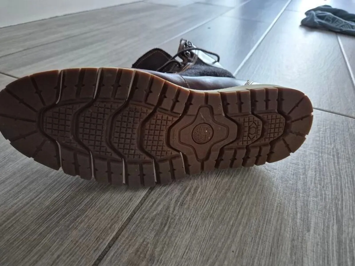 timberland Britton Hill size 10, never worn - Image 3