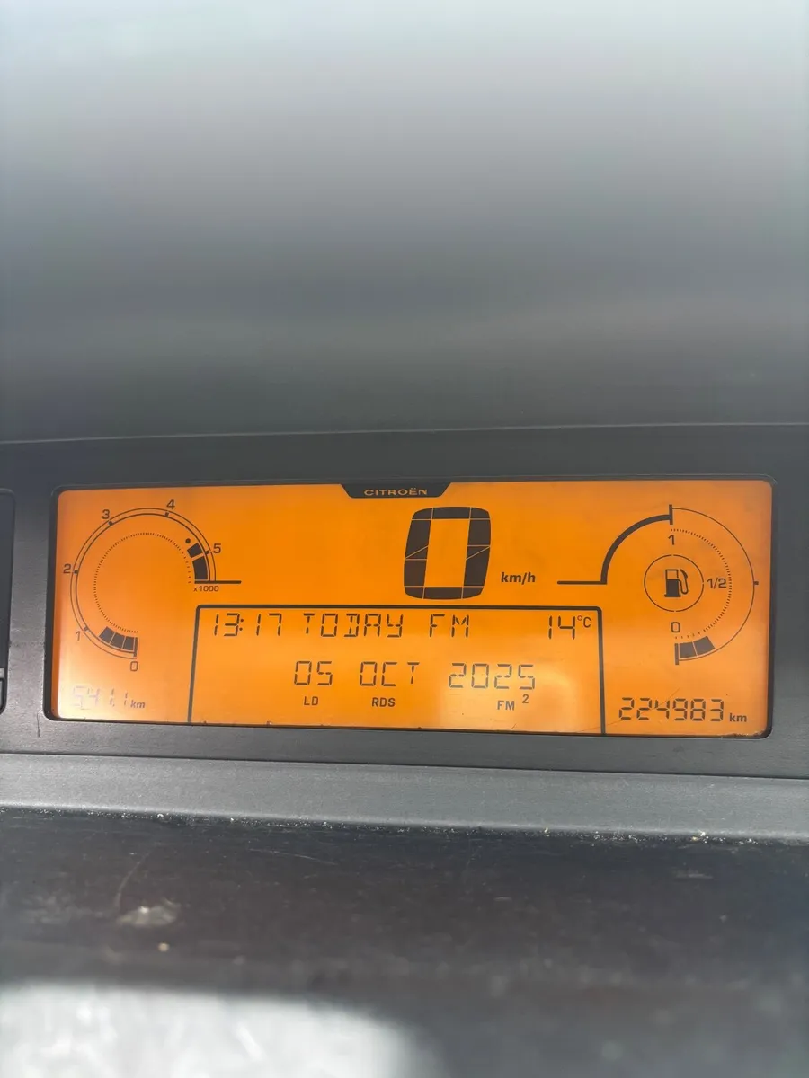 Car - Image 4