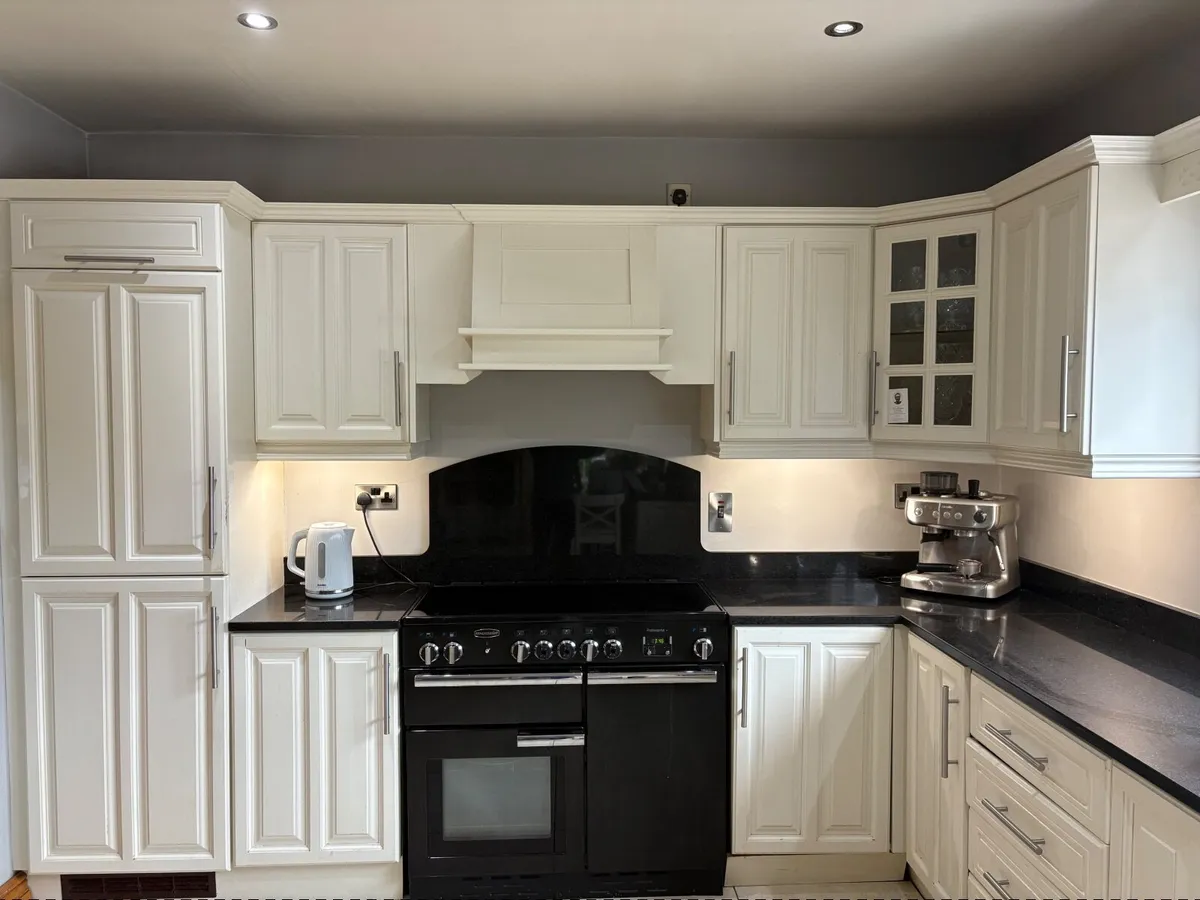 Used Kitchen - Image 1