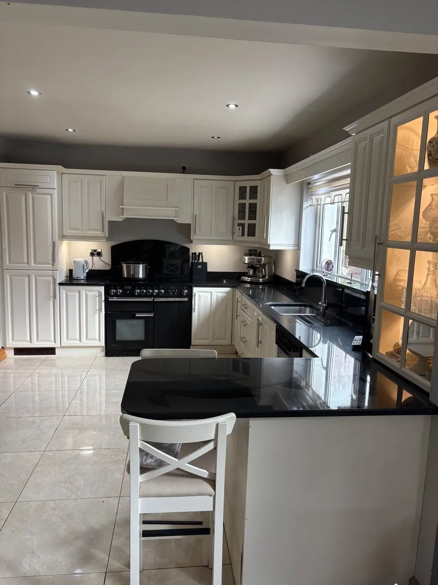 Used Kitchen - Image 2