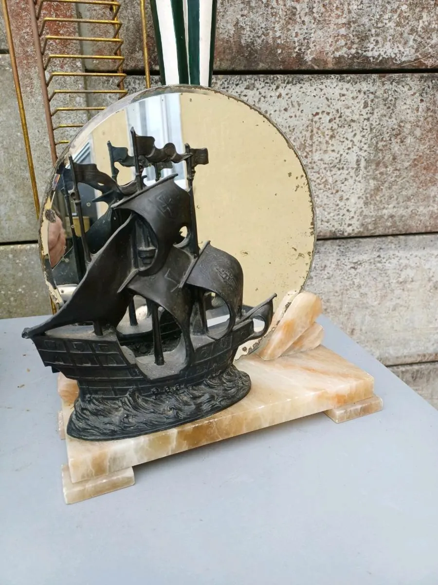 1930/50s Metal & Onyx Sculpture - Image 2