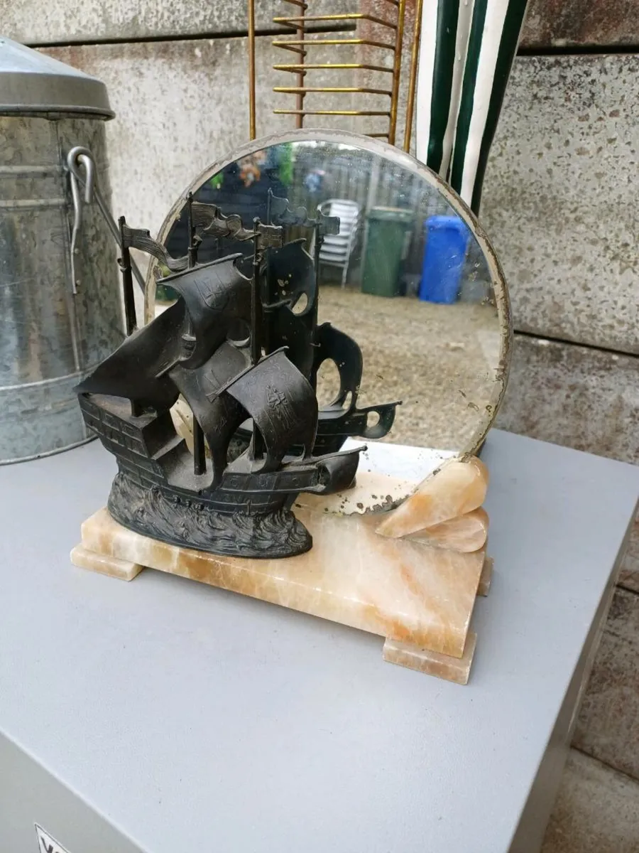 1930/50s Metal & Onyx Sculpture - Image 3
