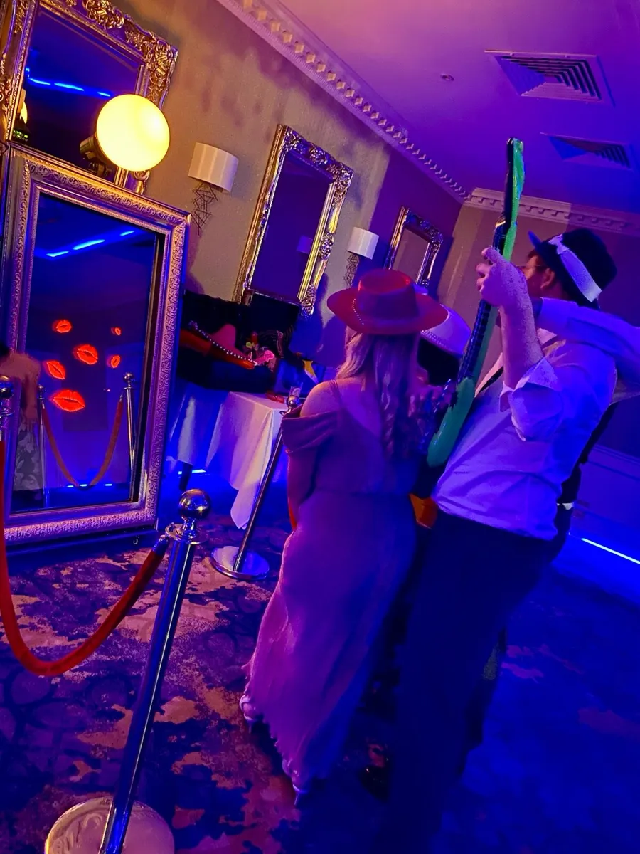 Selfie Magic Mirror Photo Booth - Image 3