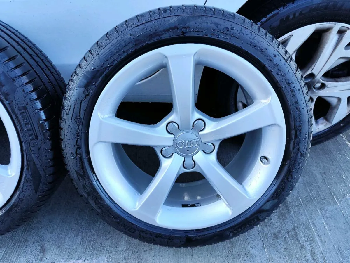 Audi alloy wheels on Pirrelli tyres. - Image 2