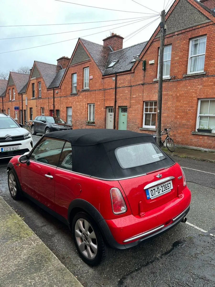 Mini Cooper Convertible - Image 4