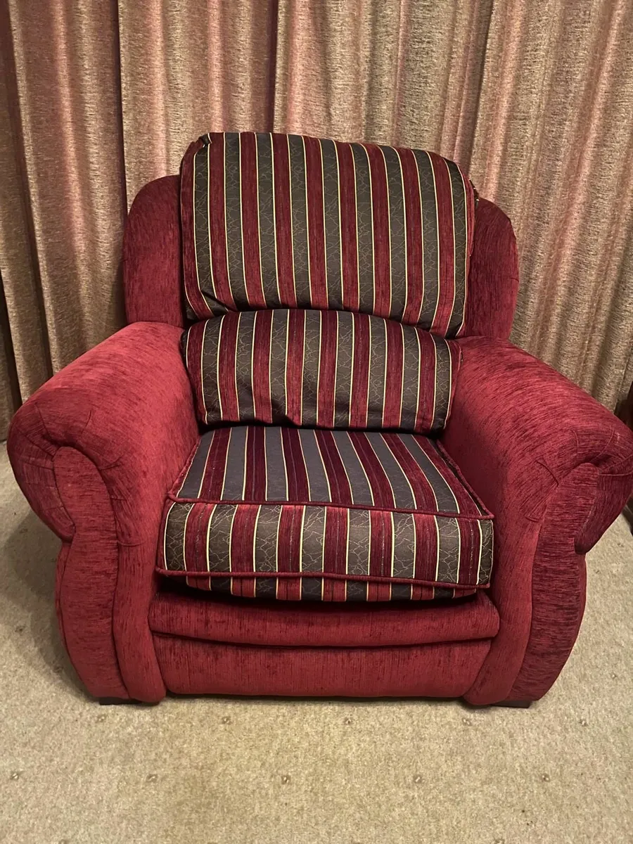 Suite of Furniture - Image 2